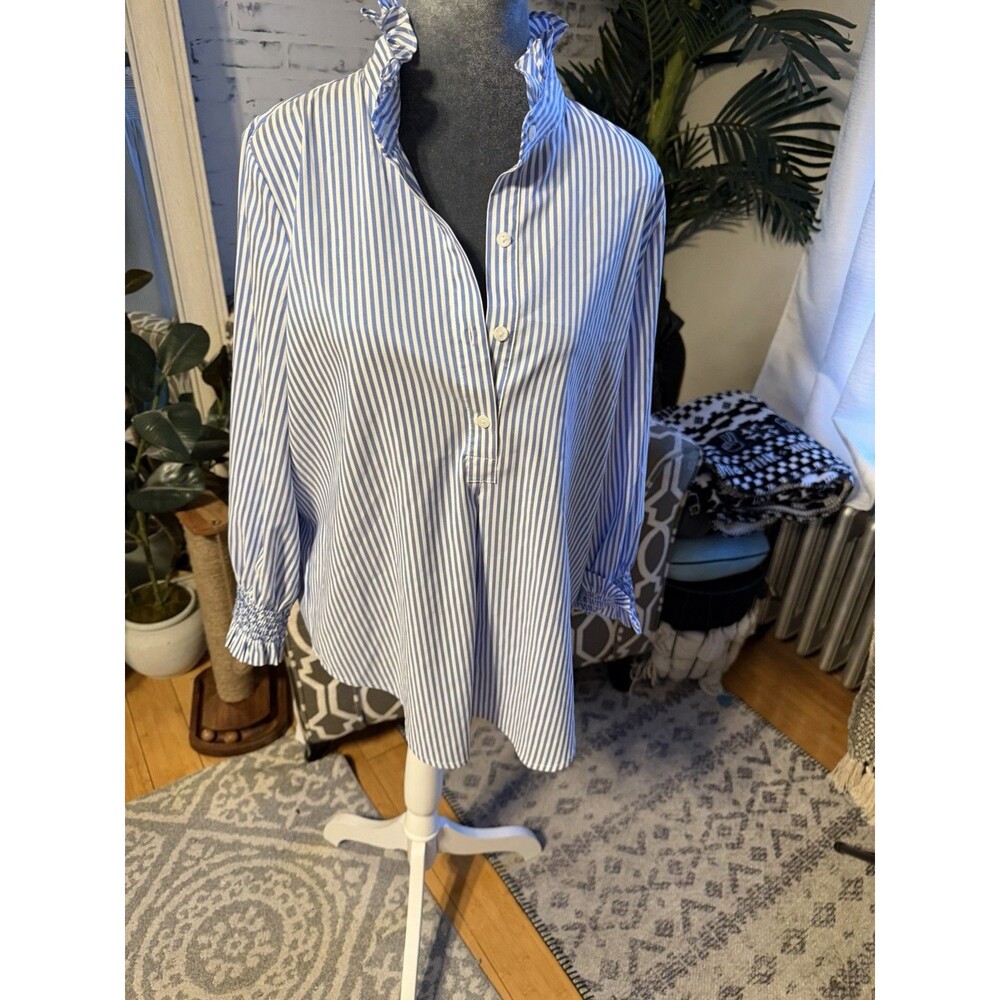 Tuckernuck Teagan Popover Blouse in White And Blue Striped. Size M.
